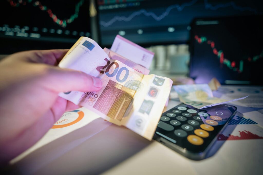 Como Começar a Investir com Pouco Dinheiro: Guia Completo